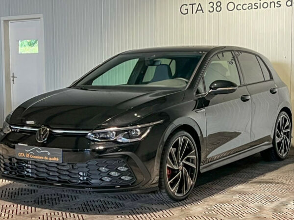 VOLKSWAGEN GOLF VIII