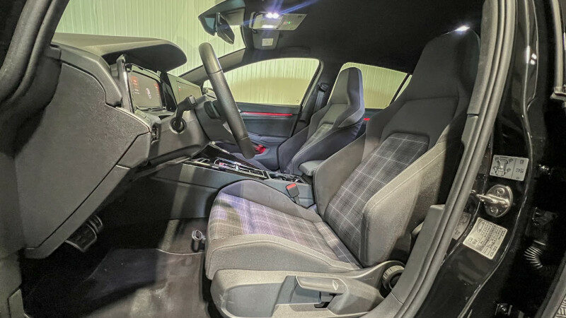 VOLKSWAGEN GOLF VIII