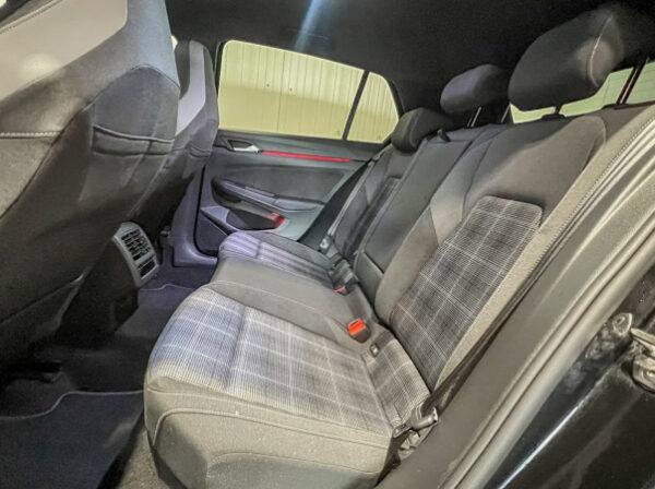 VOLKSWAGEN GOLF VIII