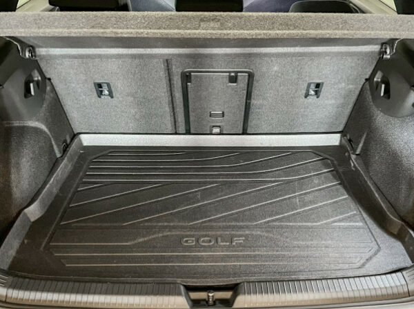 VOLKSWAGEN GOLF VIII