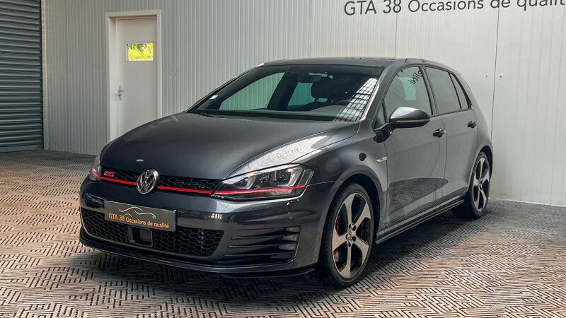 VOLKSWAGEN GOLF VII