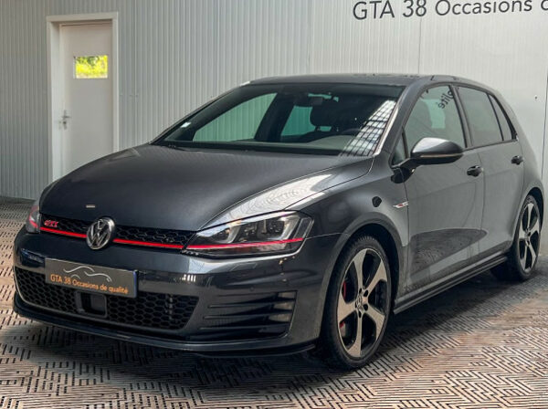 VOLKSWAGEN GOLF VII