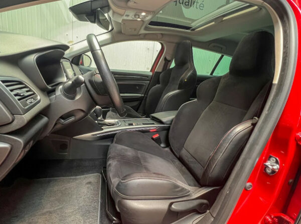 RENAULT MEGANE IV ESTATE