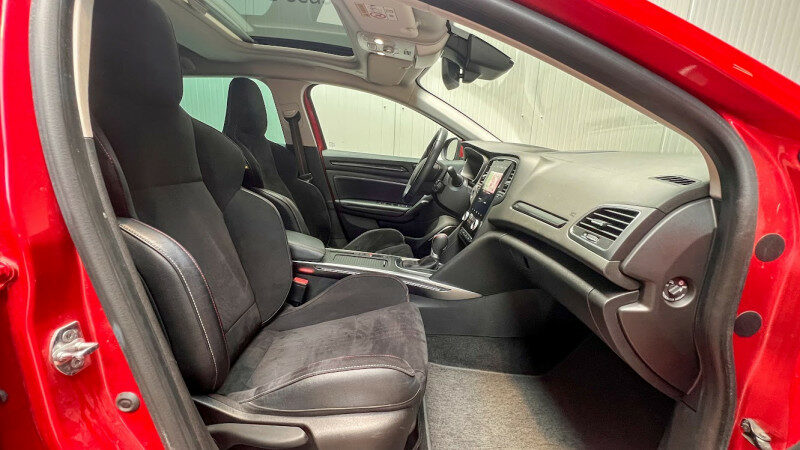 RENAULT MEGANE IV ESTATE