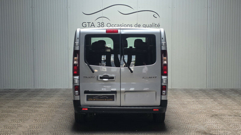 RENAULT TRAFIC III COMBI