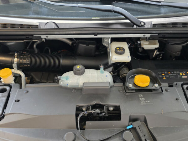 RENAULT TRAFIC III COMBI