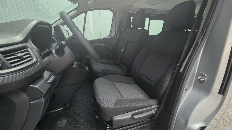 RENAULT TRAFIC III COMBI