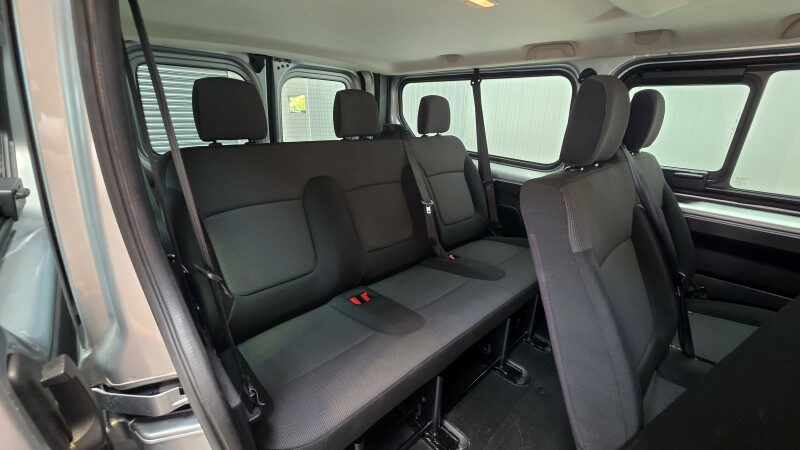 RENAULT TRAFIC III COMBI