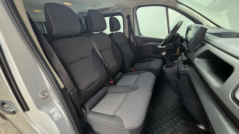 RENAULT TRAFIC III COMBI