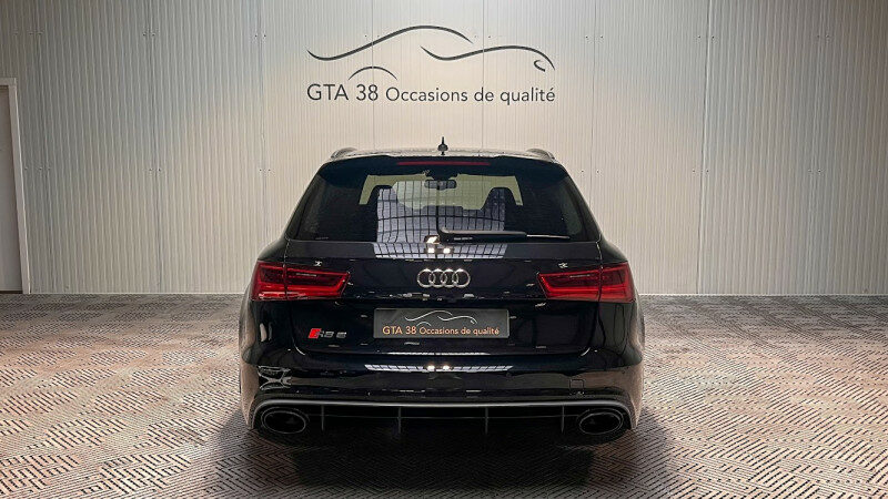 AUDI RS6 AVANT