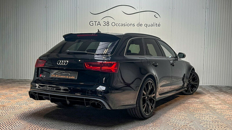 AUDI RS6 AVANT