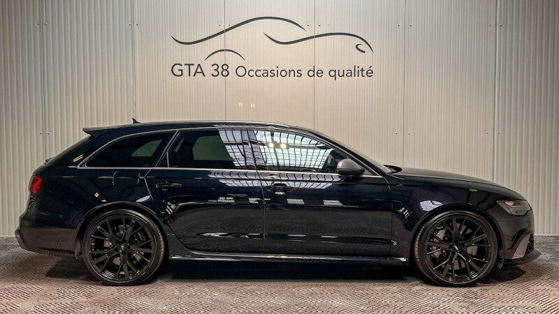 AUDI RS6 AVANT