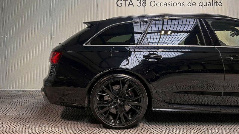 AUDI RS6 AVANT