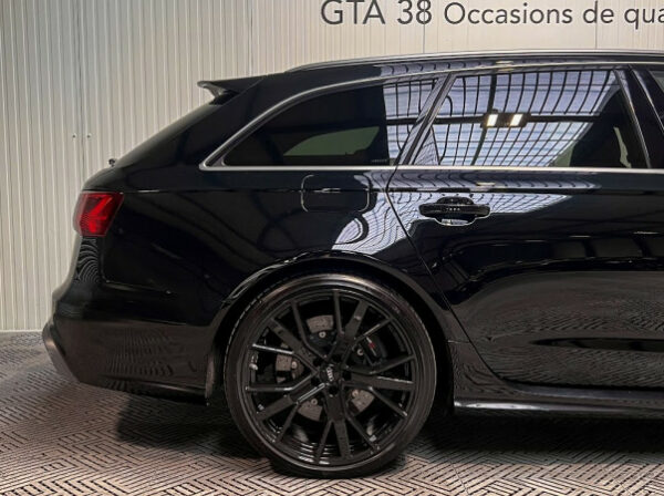 AUDI RS6 AVANT