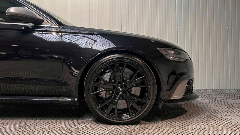 AUDI RS6 AVANT