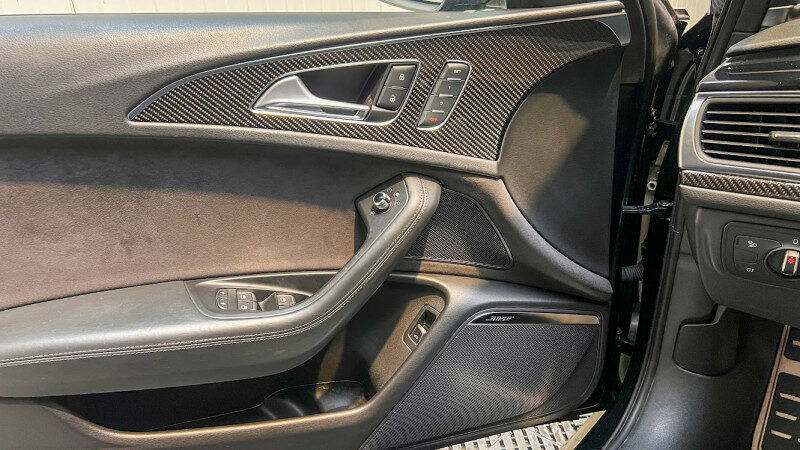 AUDI RS6 AVANT