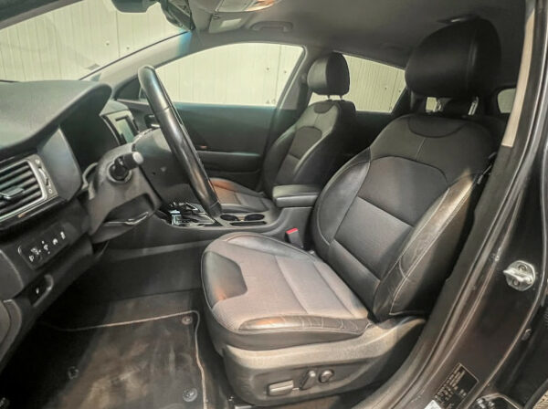 KIA NIRO