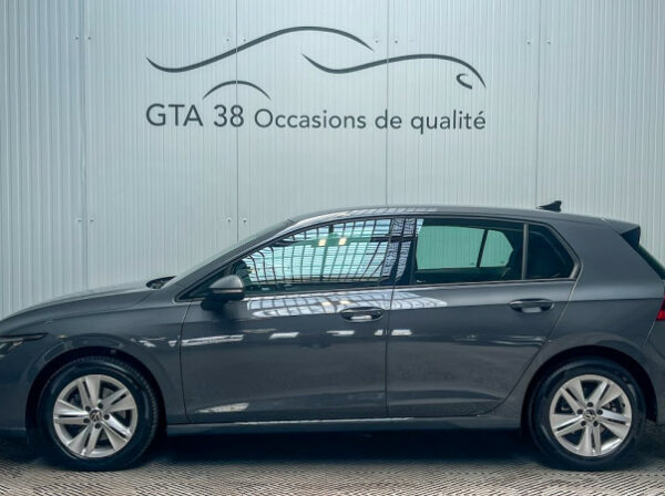 VOLKSWAGEN GOLF VIII