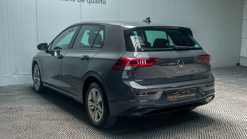 VOLKSWAGEN GOLF VIII