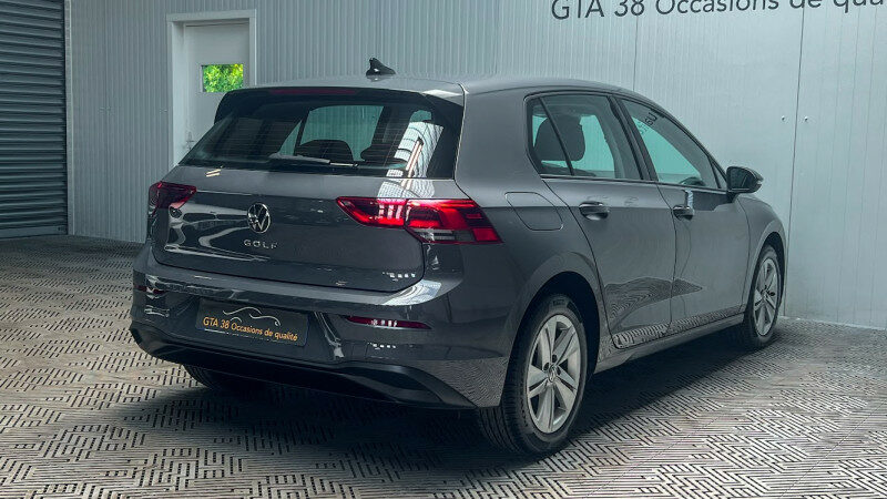 VOLKSWAGEN GOLF VIII