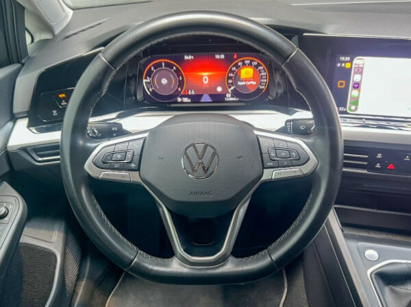 VOLKSWAGEN GOLF VIII