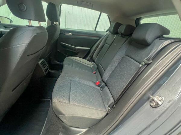 VOLKSWAGEN GOLF VIII