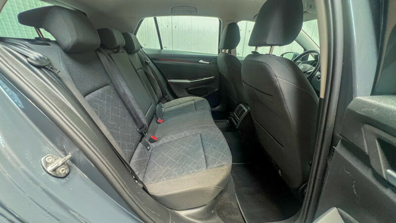 VOLKSWAGEN GOLF VIII