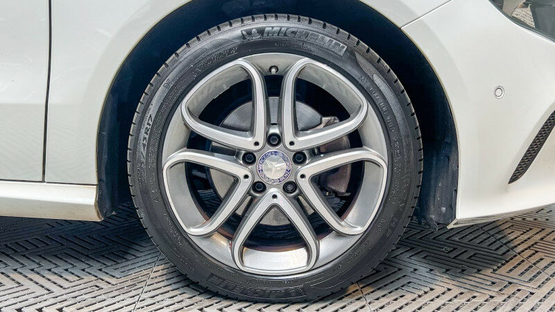 MERCEDES CLASSE A