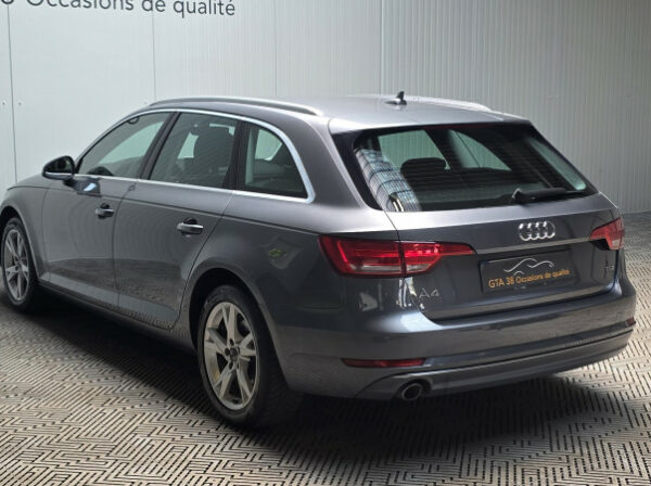 AUDI A4 AVANT