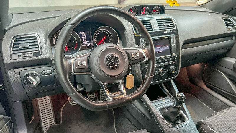 VOLKSWAGEN SCIROCCO