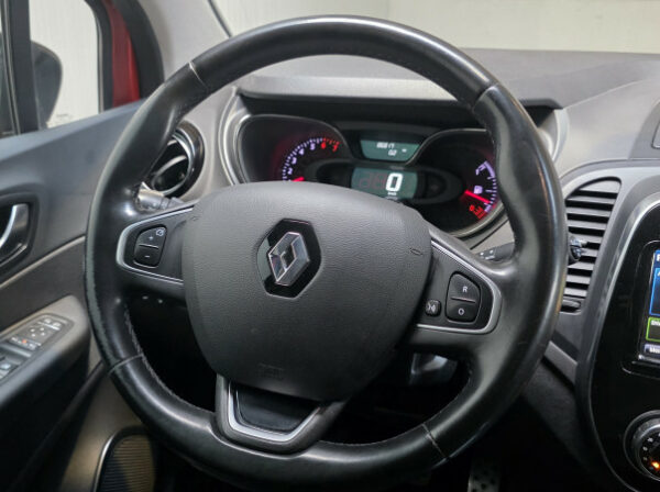 RENAULT CAPTUR