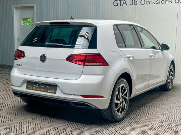 VOLKSWAGEN GOLF VII