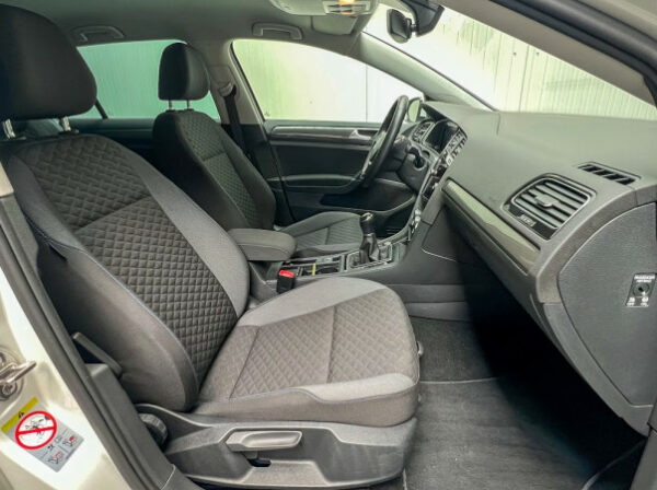 VOLKSWAGEN GOLF VII