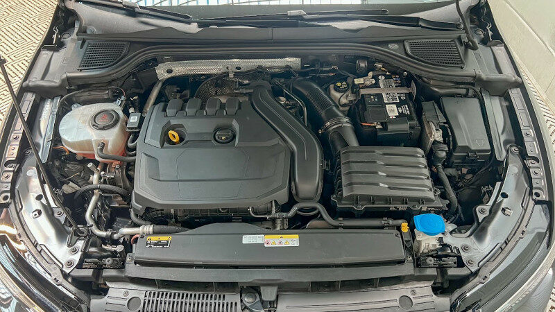 VOLKSWAGEN GOLF VIII SW