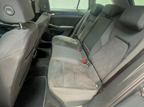 VOLKSWAGEN GOLF VIII SW