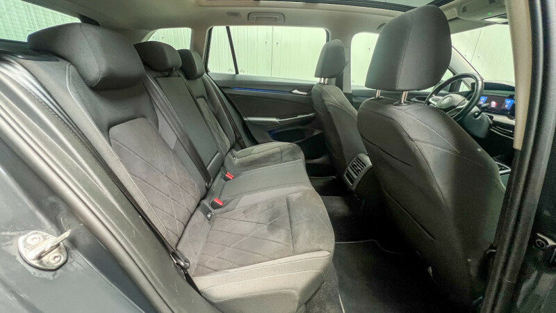 VOLKSWAGEN GOLF VIII SW