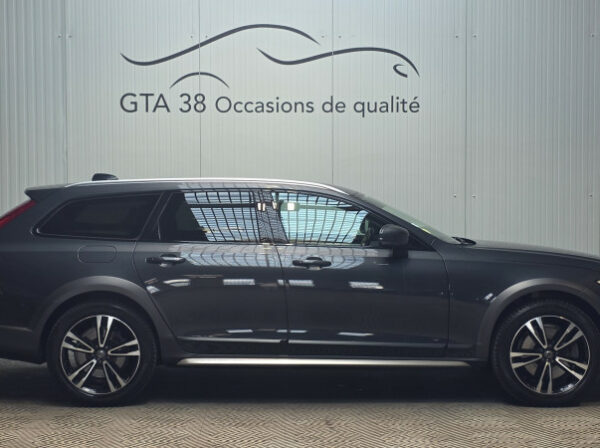 VOLVO V90 CROSS COUNTRY