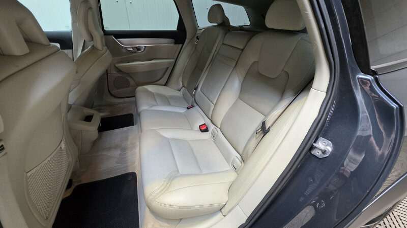 VOLVO V90 CROSS COUNTRY
