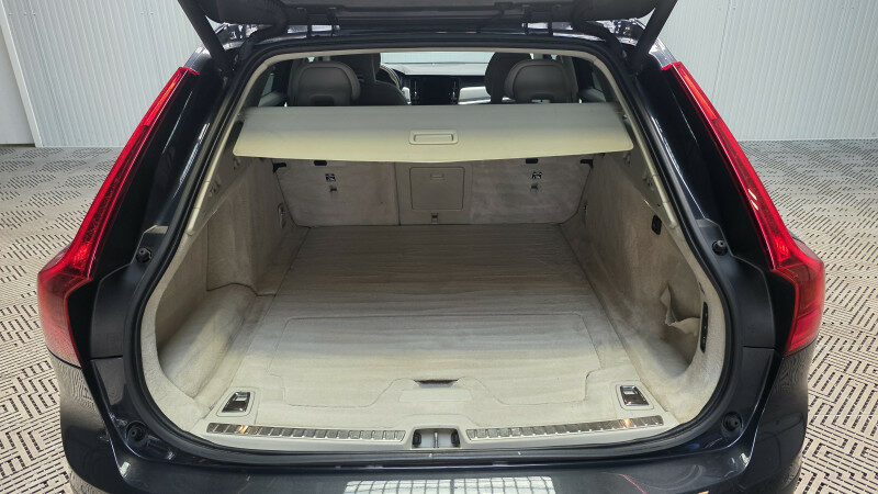VOLVO V90 CROSS COUNTRY