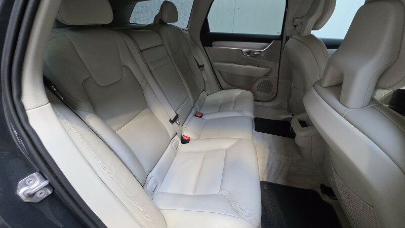 VOLVO V90 CROSS COUNTRY