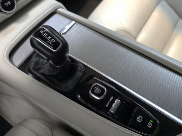 VOLVO V90 CROSS COUNTRY