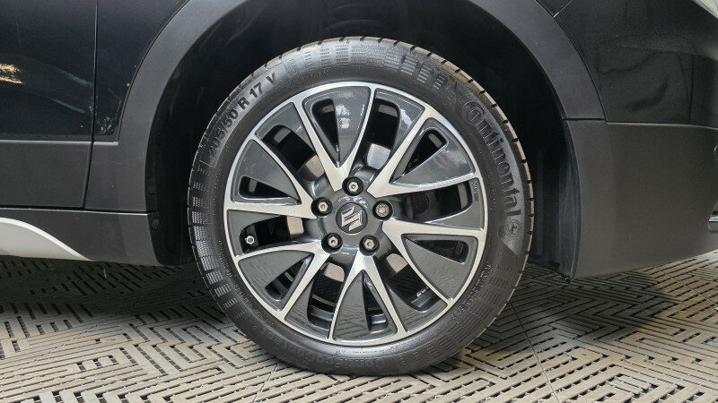 SUZUKI SX4 S-CROSS