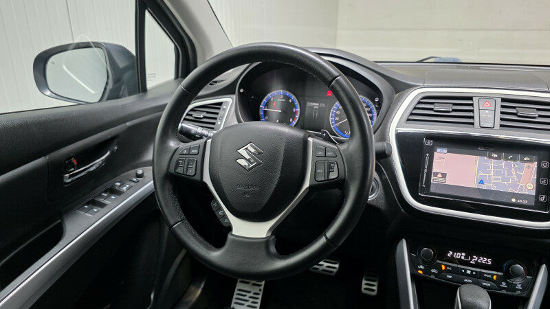 SUZUKI SX4 S-CROSS
