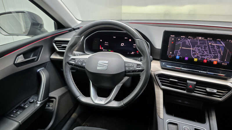 SEAT LEON ST