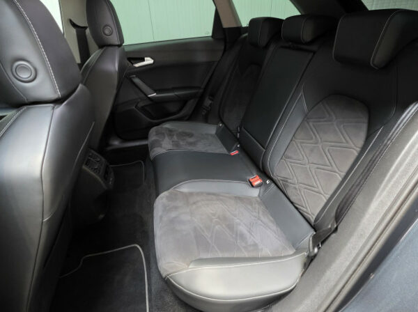 SEAT LEON ST