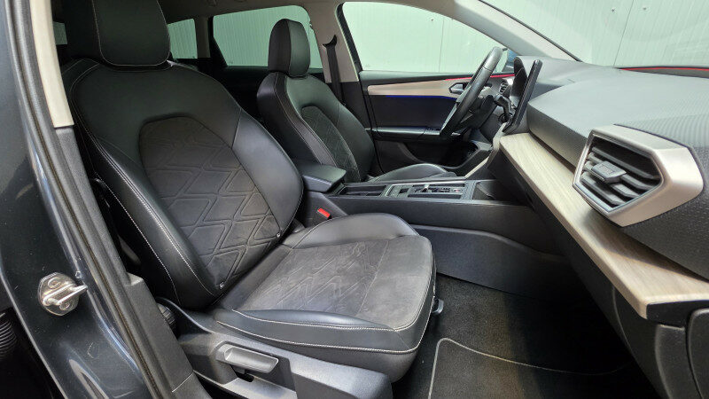 SEAT LEON ST