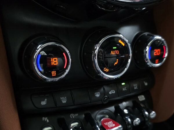 MINI MINI 5 PORTES