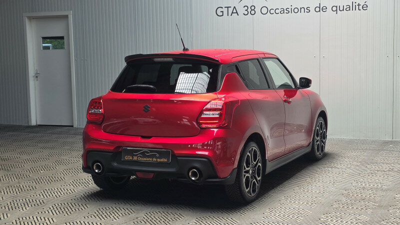 SUZUKI SWIFT