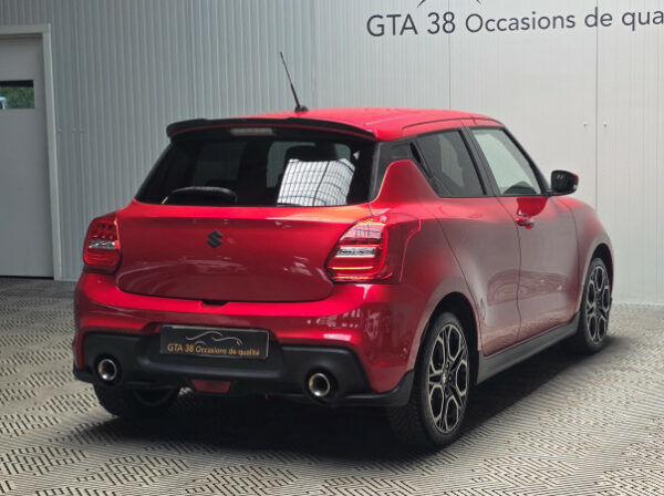 SUZUKI SWIFT