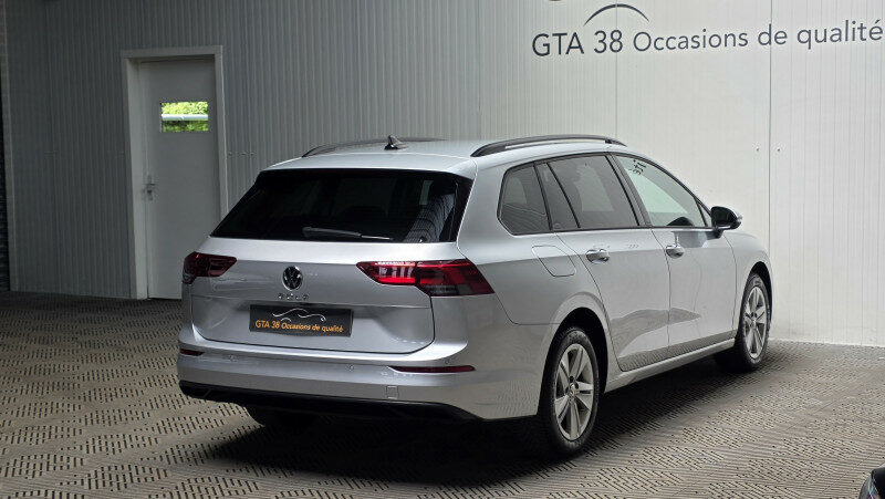 VOLKSWAGEN GOLF VIII SW